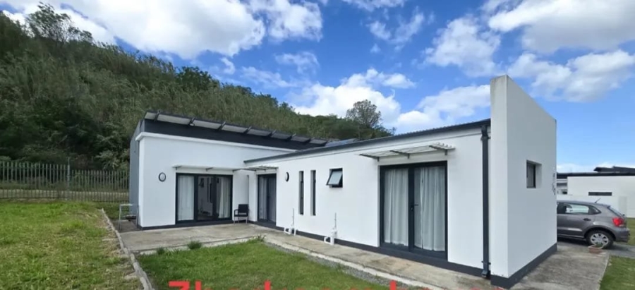 3 Bedroom Property for Sale in Nahoon Valley Park Eastern Cape